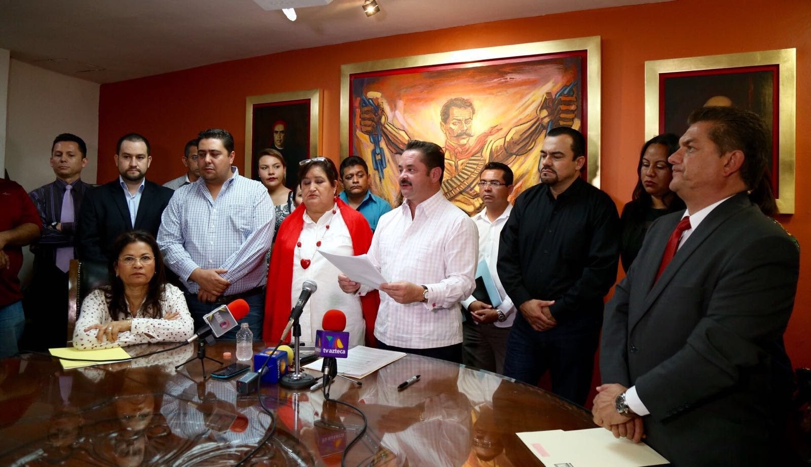 Entregan Ayuntamiento de Temixco a la alcalde sustituta; culmina conflicto » Maseual