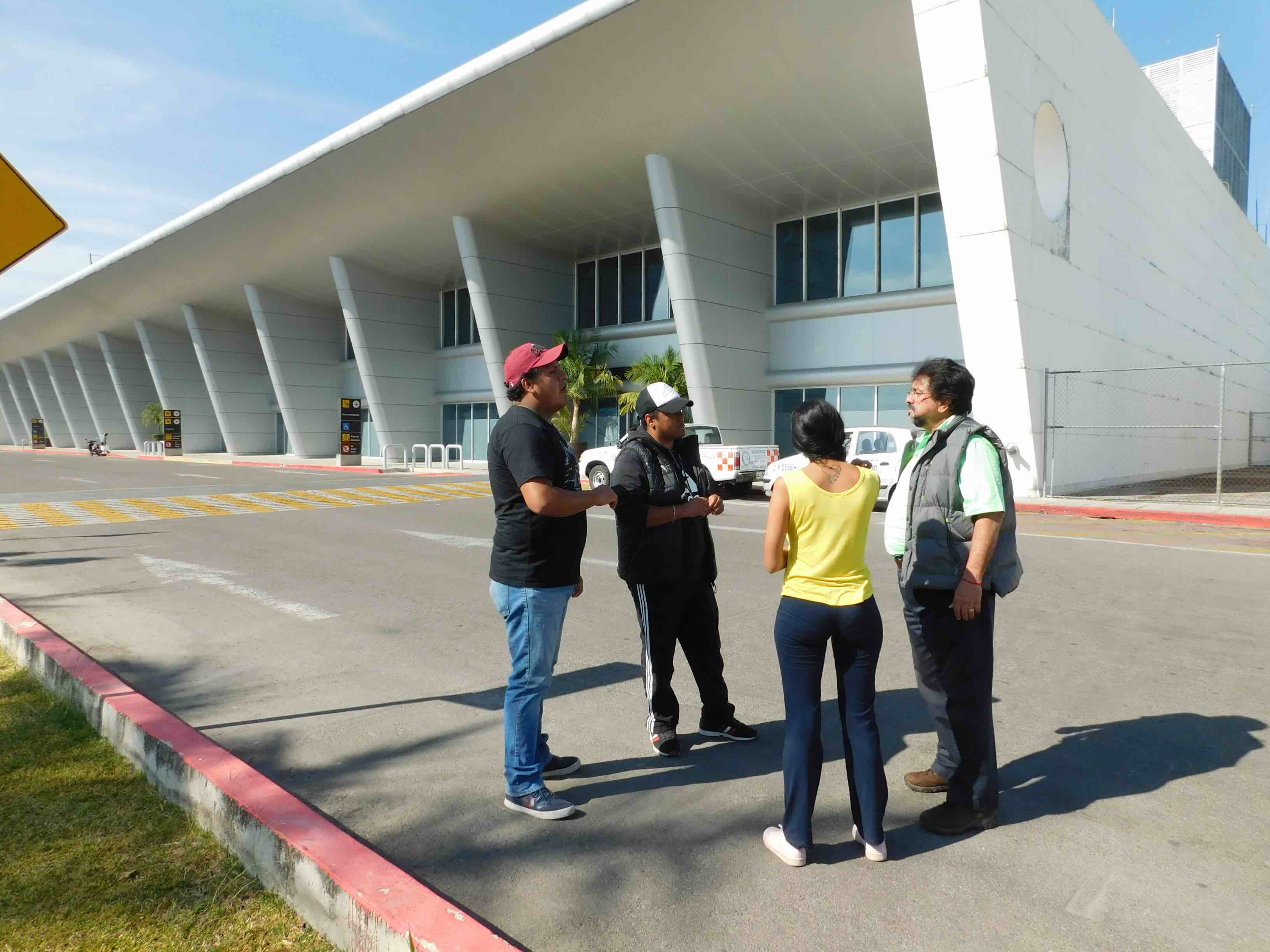 Familiares confían en que pilotos estén vivos » Maseual
