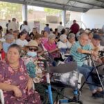 SE CONGREGAN ALREDEDOR DE 100 ADULTOS MAYORES EN ZACATEPEC
