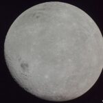 UNA LUNA, DOS POTENCIAS